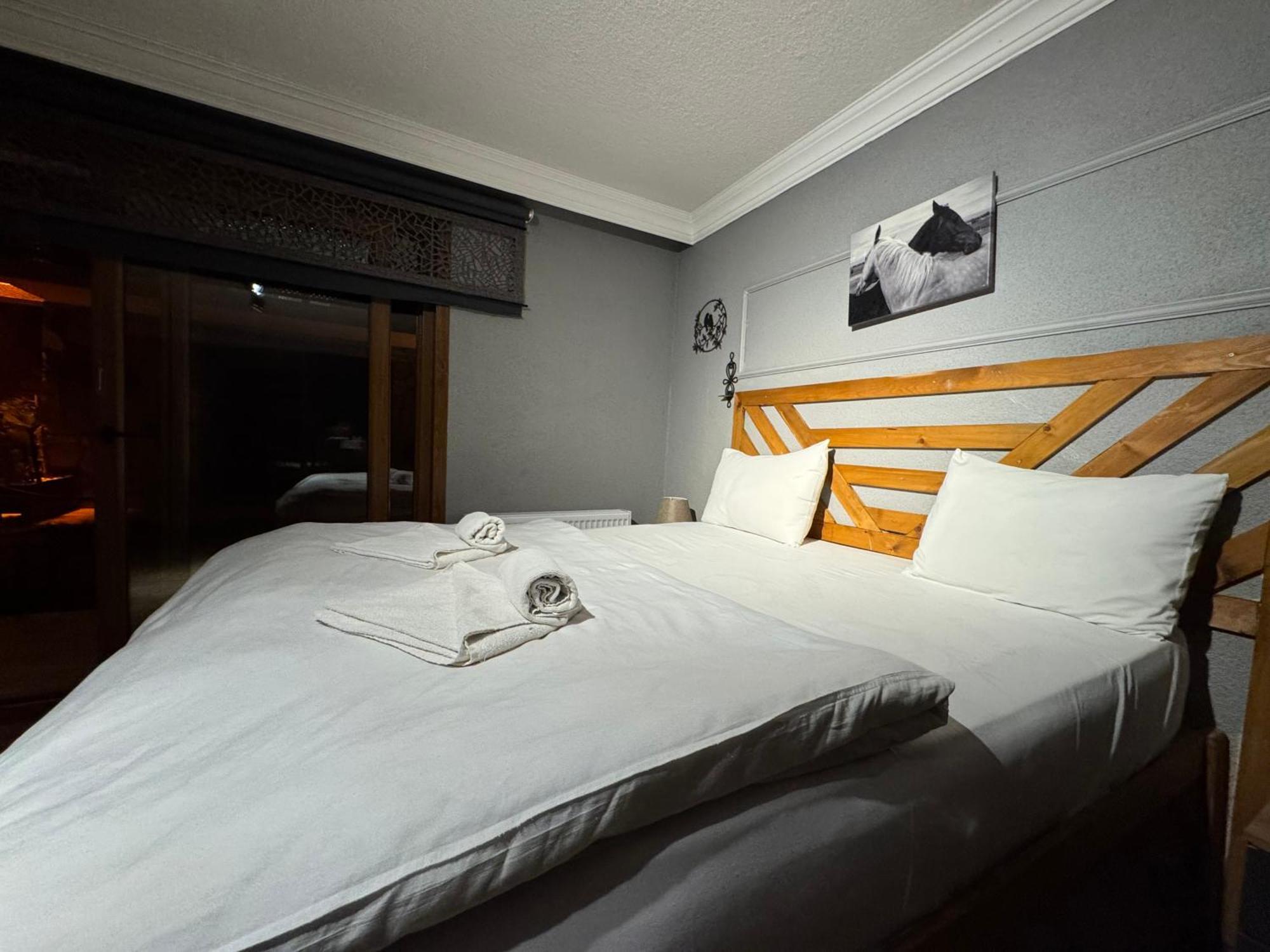B&B Tas Mahall Luxury